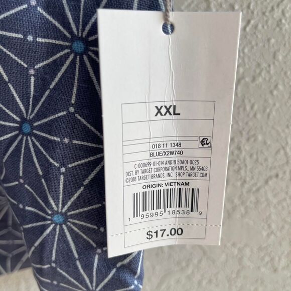 A New Day Women's High-Rise Pull-On Blue and white star patterned shorts - Picture 6 of 6